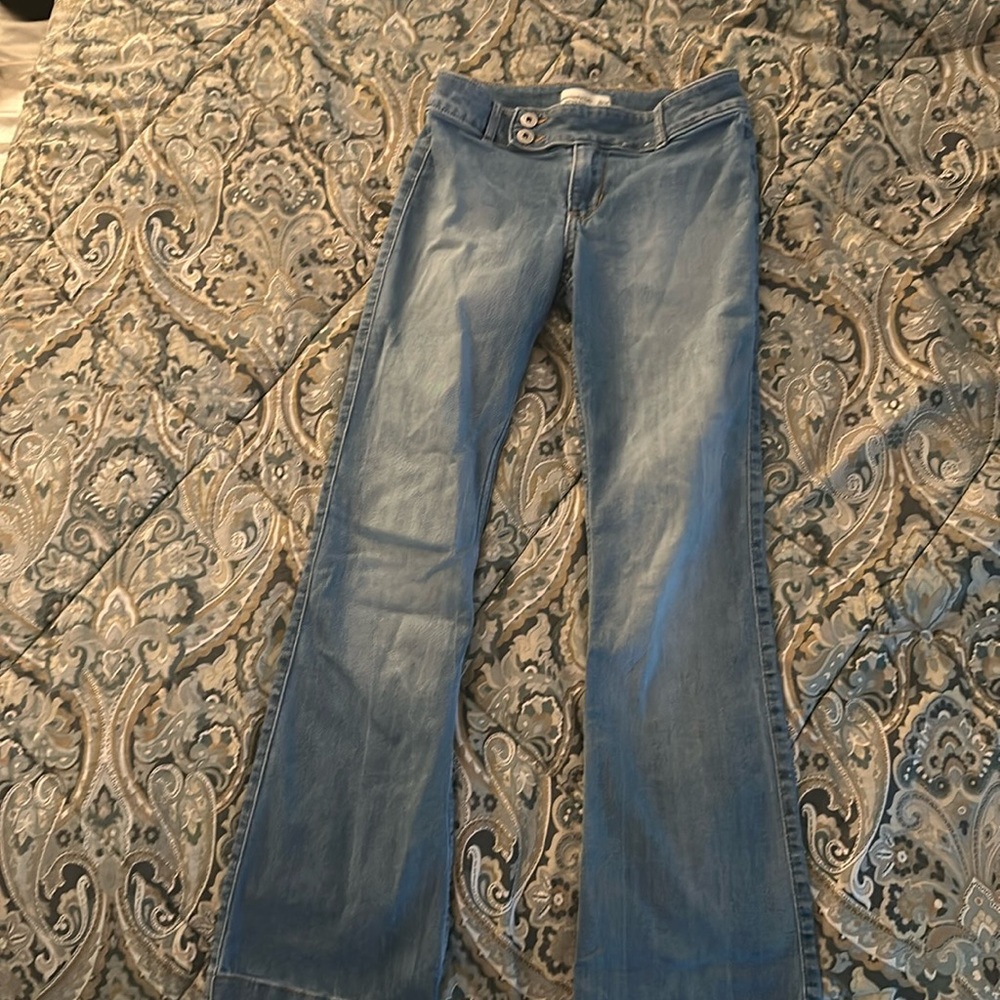 Girls Abercrombie Kids low-rise bootcut jeans, size 13/14 regular